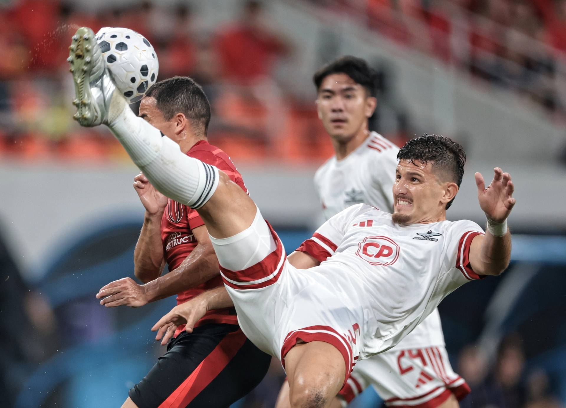 曼城客场大胜,领先优势再次扩大! 曼城客场大胜,领先优势再次扩大!