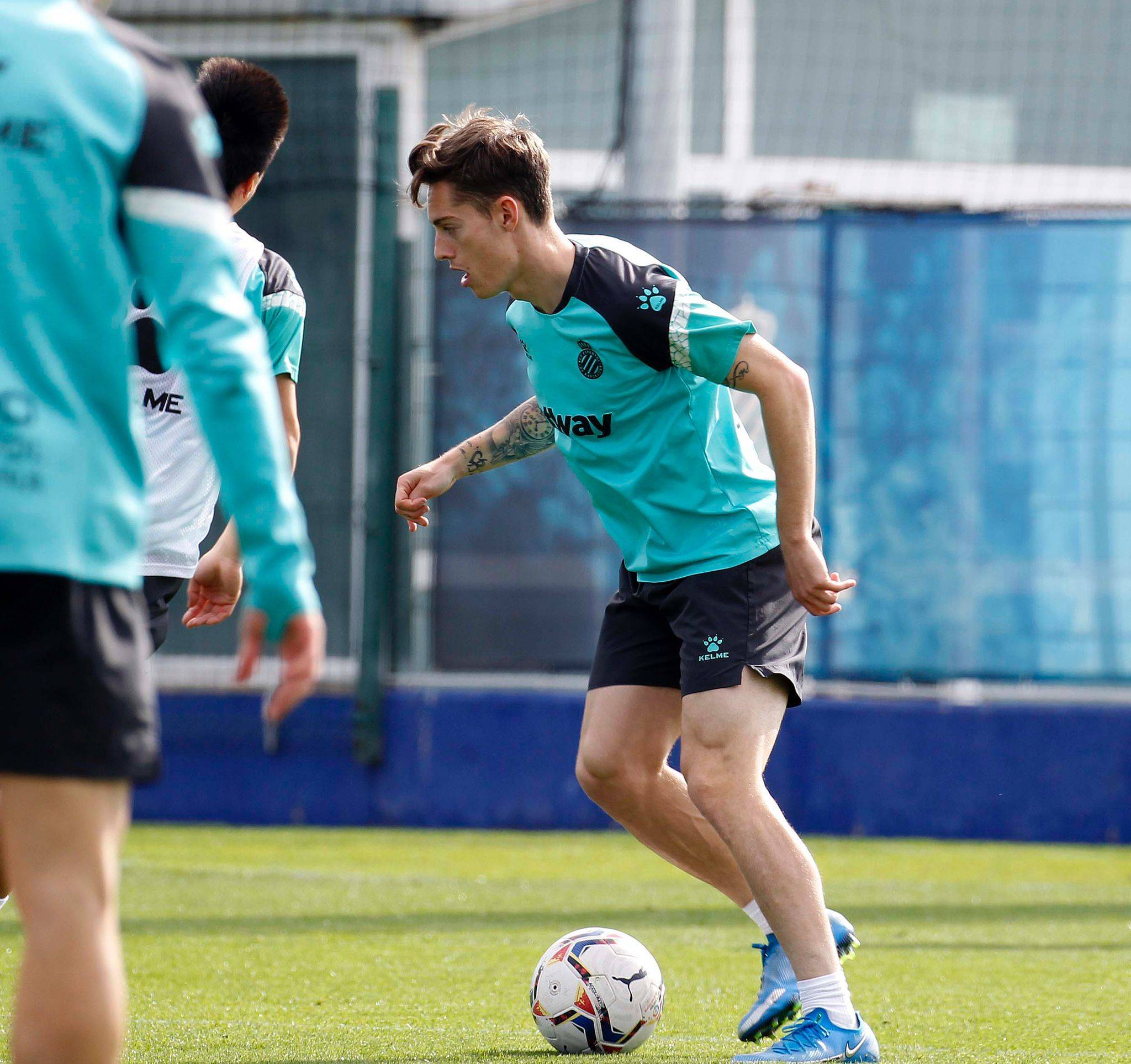 九州官方网站-希洪竞技客场取胜，继续保持良好状态！(希洪竞技客场取胜,继续保持良好状态的英文)